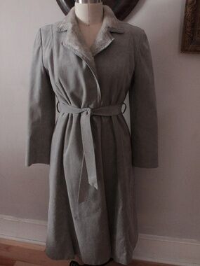 1970's Simpson's Grey Ultrasuede Faux Fur Lined Ladies Trench Coat